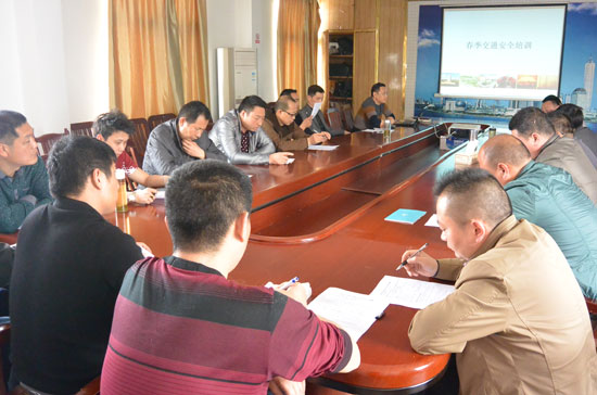 湖北棗陽市局召開駕駛員春季交通安全培訓會(圖)