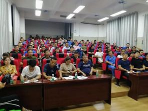 汨羅市城市公共汽車公司開展駕駛員安全教育培訓