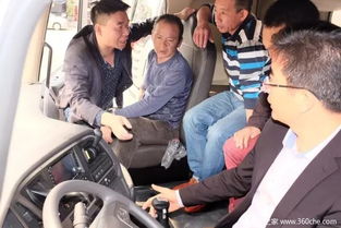 一次交付5臺 創虎牽引車在深圳批量交付