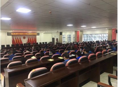 獨(dú)山縣開(kāi)展出租車(chē) 公交車(chē)駕駛員 2022年度崗前培訓(xùn)會(huì)