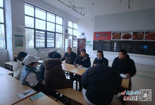 九江金安高級中學開展新學期開學食堂食品安全檢查培訓工作